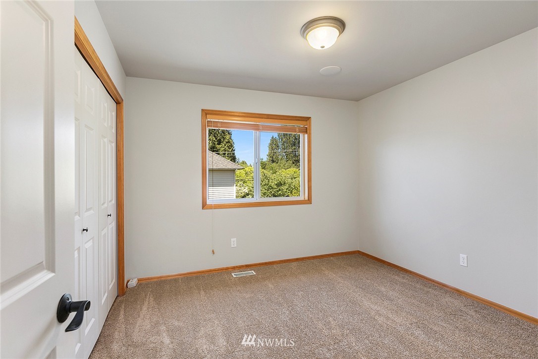 1911 243rd Place Southeast Bothell, WA 98021 - Photo 17 of 22