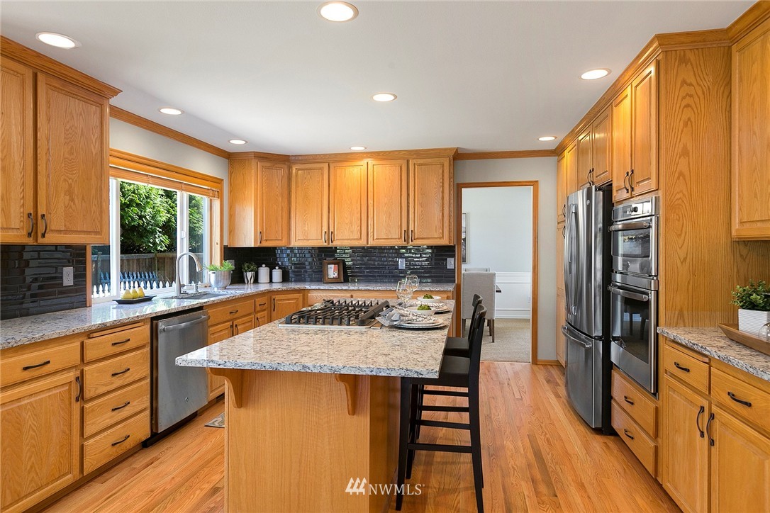 1911 243rd Place Southeast Bothell, WA 98021 - Photo 6 of 22