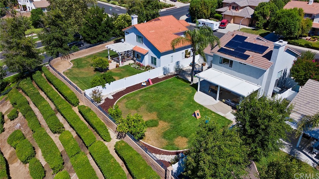 32289 Cercle Beauregard Temecula, CA 92591 - Photo 38 of 45 an aerial view of house with yard