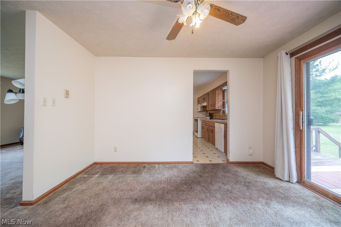 1041 Prentice Road Northwest Warren, OH 44481 - Photo 8 of 50