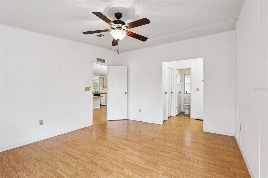 1024 Hilltop Road Tavares, FL 32778 - Photo 21 of 42 Gallery Image 21