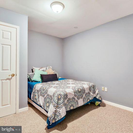 256 Woodard Road Arnold, MD 21012 - Photo 24 of 38 Spacious bedrooms