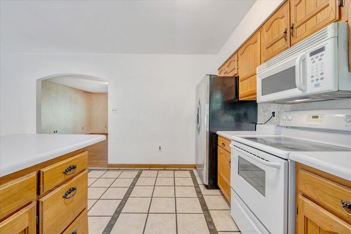 805 Summit Drive Covington, VA 24426 - Photo 18 of 70 18-MIB07874