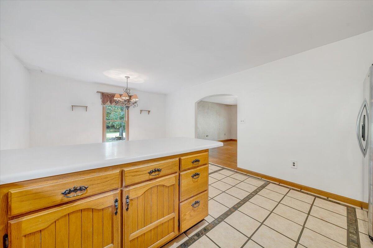 805 Summit Drive Covington, VA 24426 - Photo 19 of 70 19-MIB07877