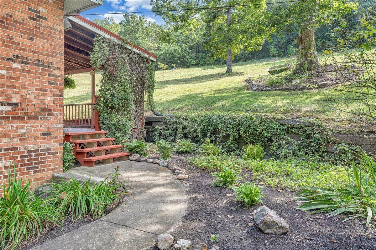 805 Summit Drive Covington, VA 24426 - Photo 31 of 70 31-MIB07961