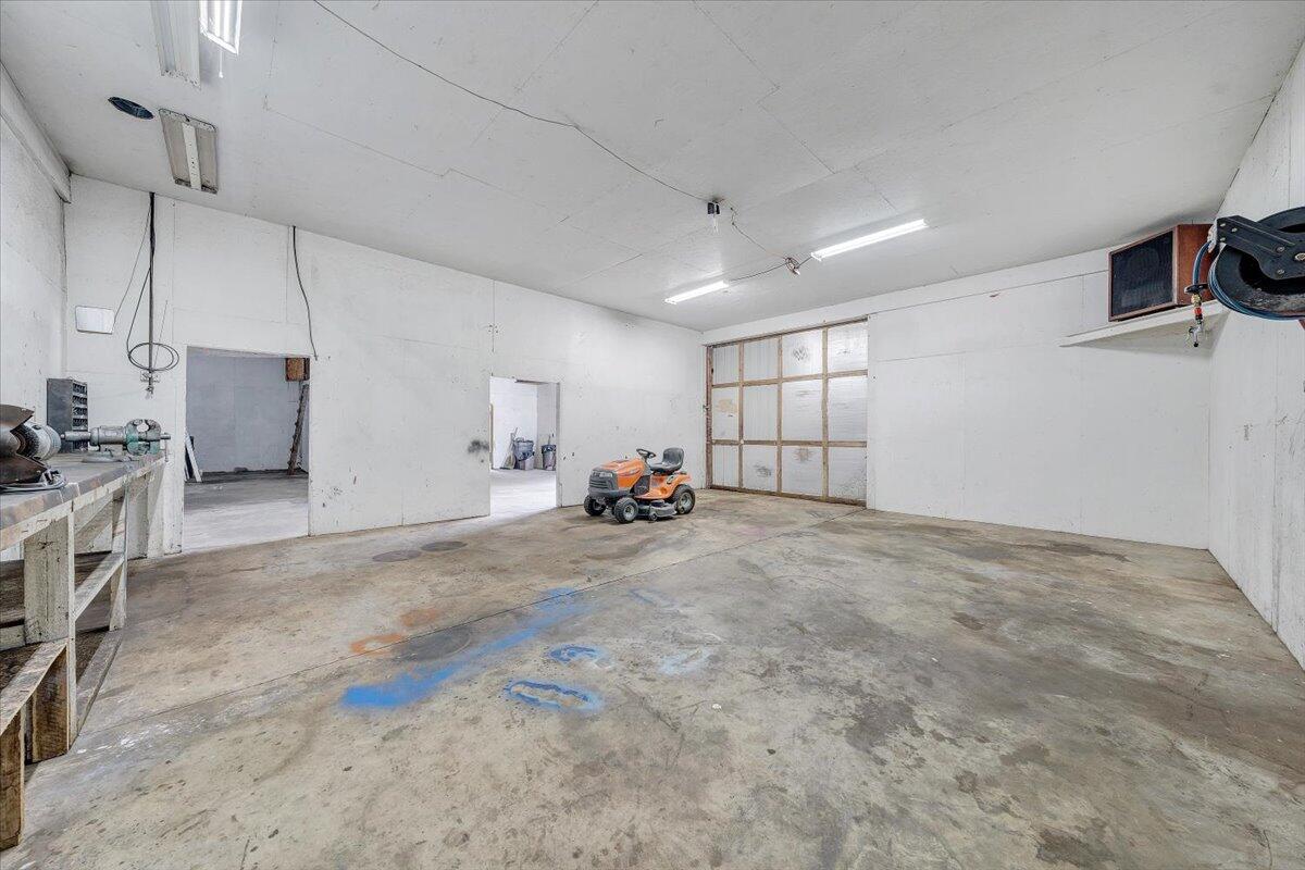 805 Summit Drive Covington, VA 24426 - Photo 45 of 70 45-MIB07838