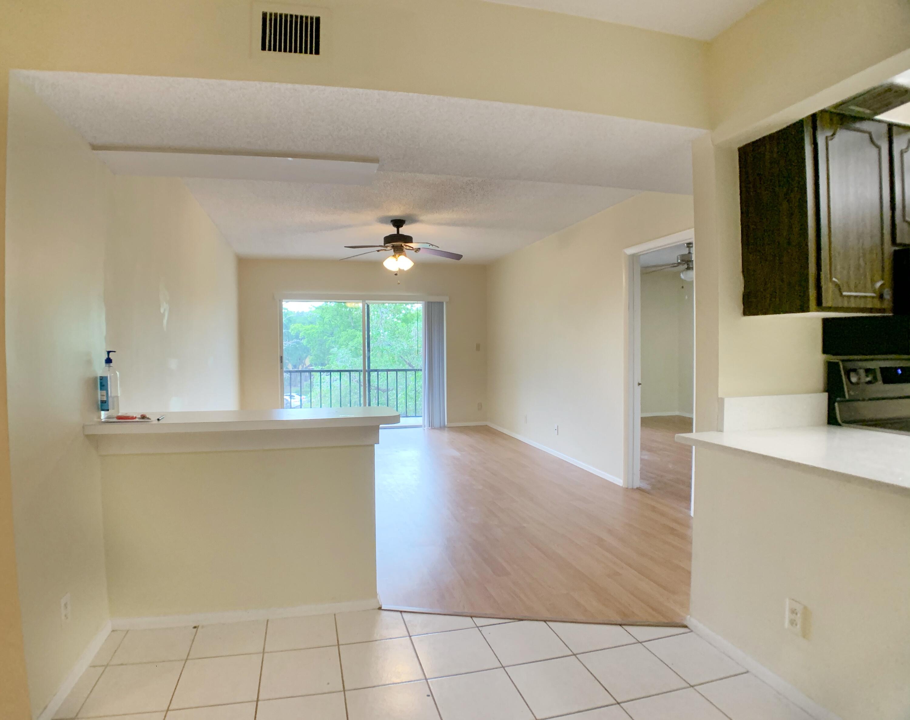 450 Northwest 20th Street, Unit 3030 Boca Raton, FL 33431 - Photo 12 of 25 9D80A012-3DB8-4C25-BD66-2838855F8402