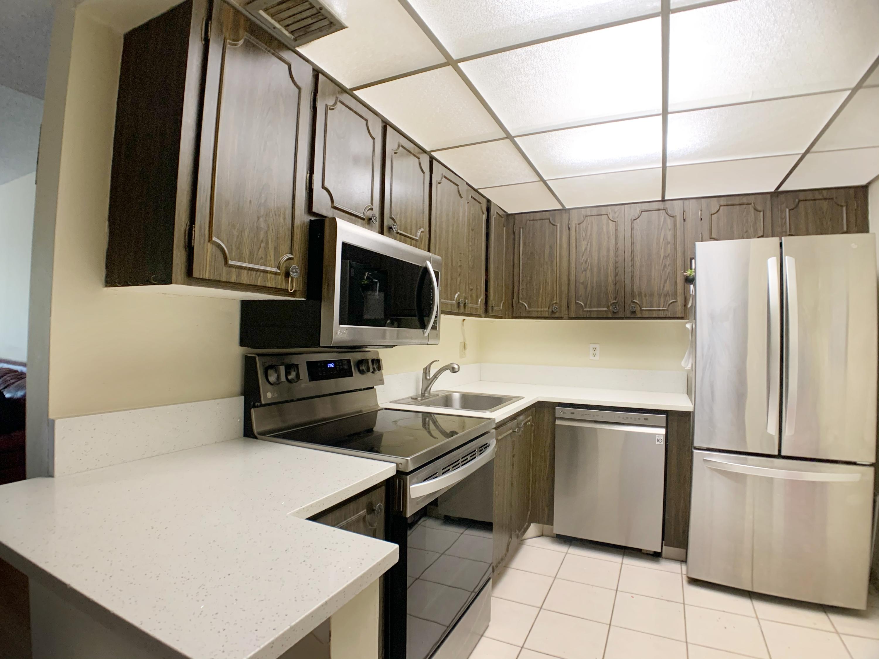 450 Northwest 20th Street, Unit 3030 Boca Raton, FL 33431 - Photo 6 of 25 29823ACF-695F-45C3-B63E-85CB3AEE4AAC
