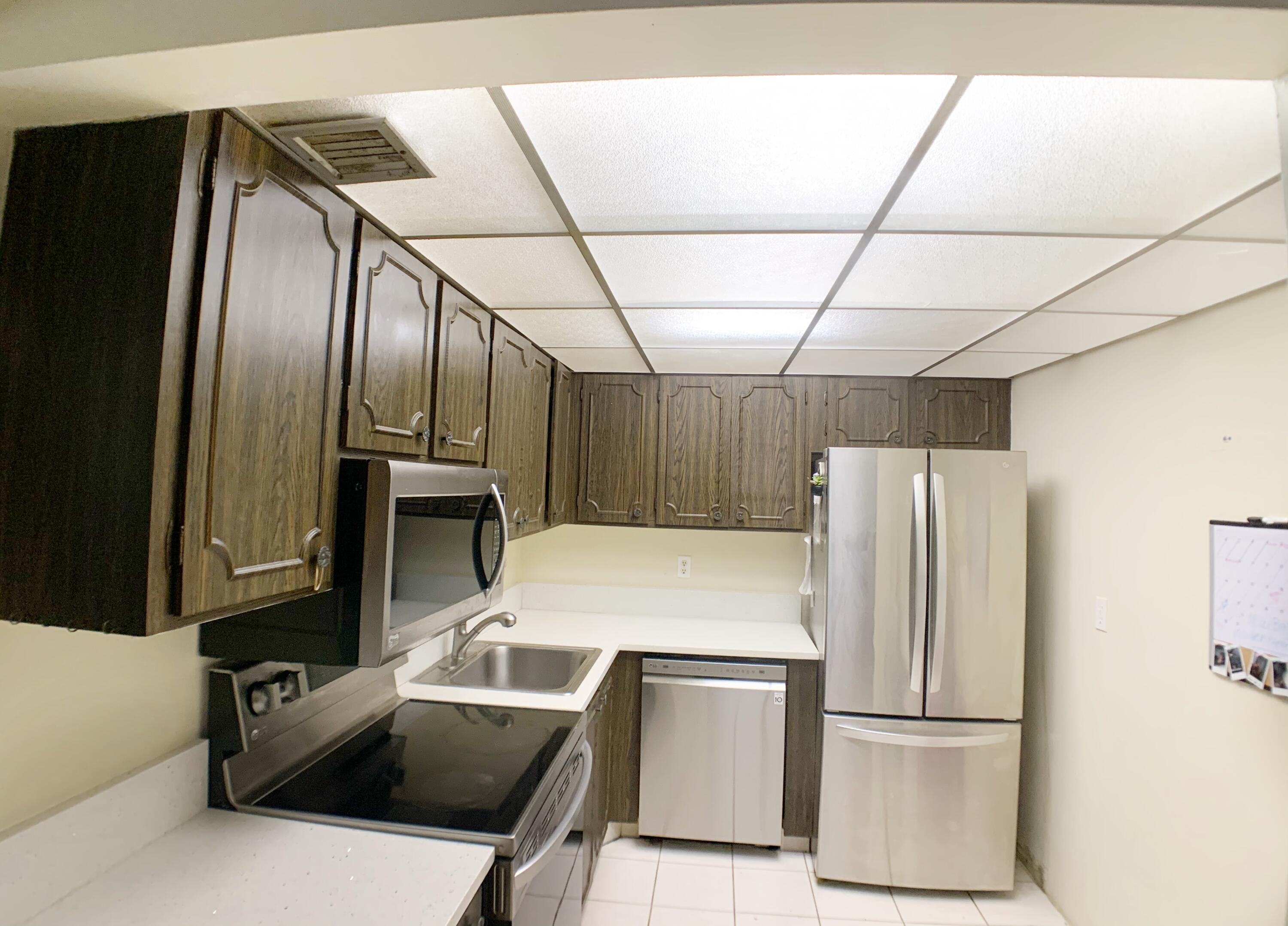 450 Northwest 20th Street, Unit 3030 Boca Raton, FL 33431 - Photo 7 of 25 2399DD68-B20C-49F8-BD2F-2E29C0345D92
