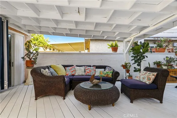 $1,099,000 | 6029 Warwood Road, Lakewood, CA 90713