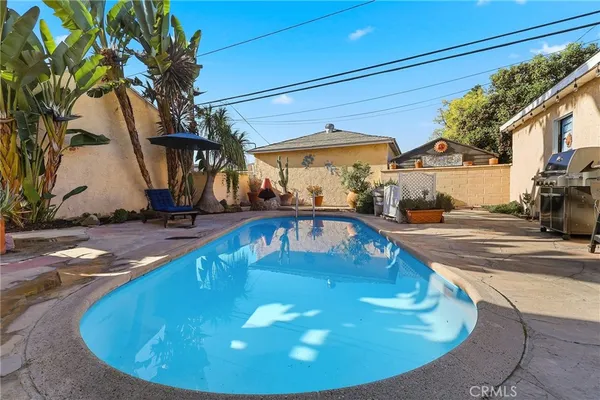 $1,099,000 | 6029 Warwood Road, Lakewood, CA 90713