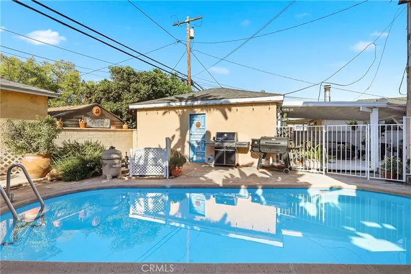 $1,099,000 | 6029 Warwood Road, Lakewood, CA 90713