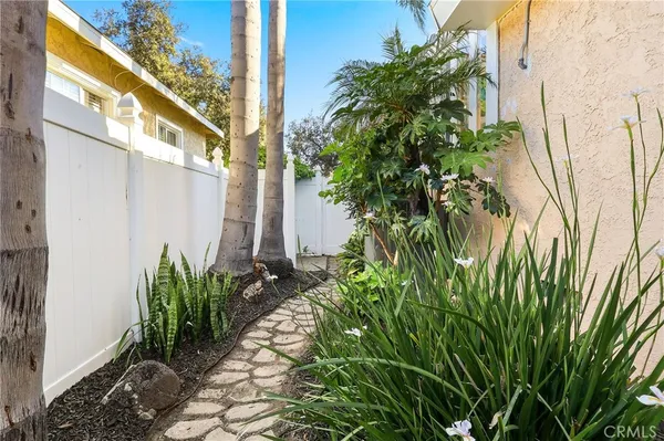$1,099,000 | 6029 Warwood Road, Lakewood, CA 90713