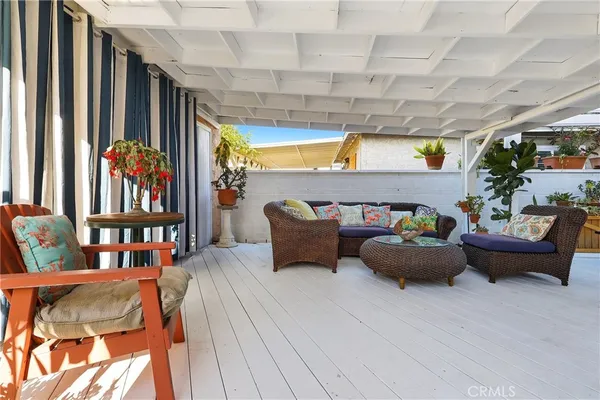 $1,099,000 | 6029 Warwood Road, Lakewood, CA 90713