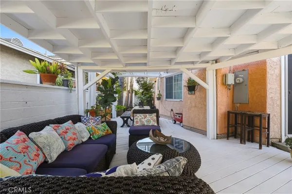 $1,099,000 | 6029 Warwood Road, Lakewood, CA 90713
