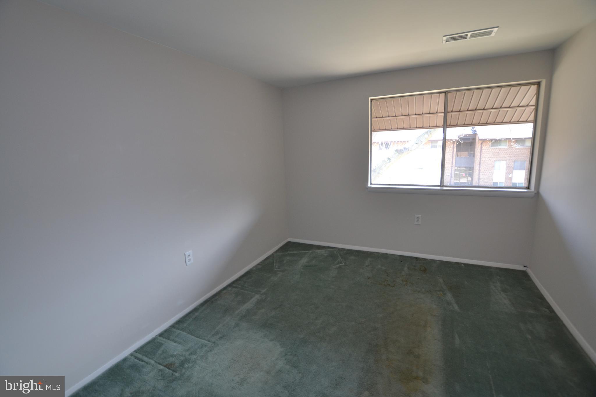 18730 Walkers Choice Road, Unit 6 Gaithersburg, MD 20886 - Photo 14 of 18 Master Bedroom