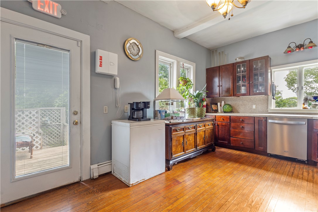 83 Summer Street Woonsocket, RI 02895 - Photo 5 of 37