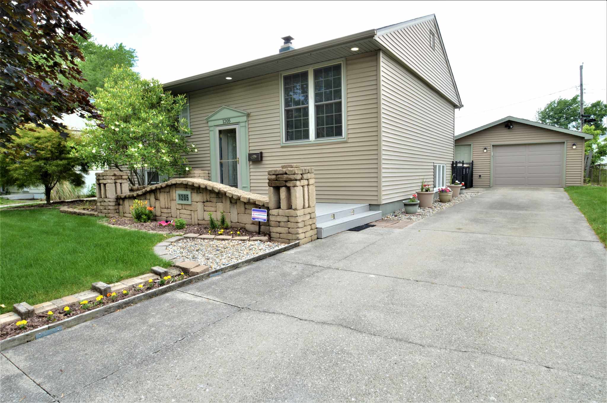 1205 Cinnamon Road Fort Wayne, IN 46825 - Photo 1 of 30 Gallery Image 1