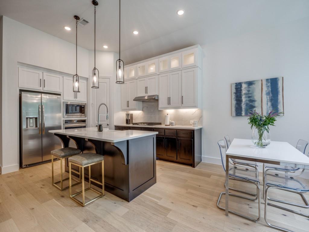 1823 Bell Court Van Alstyne, TX 75495 - Photo 4 of 17