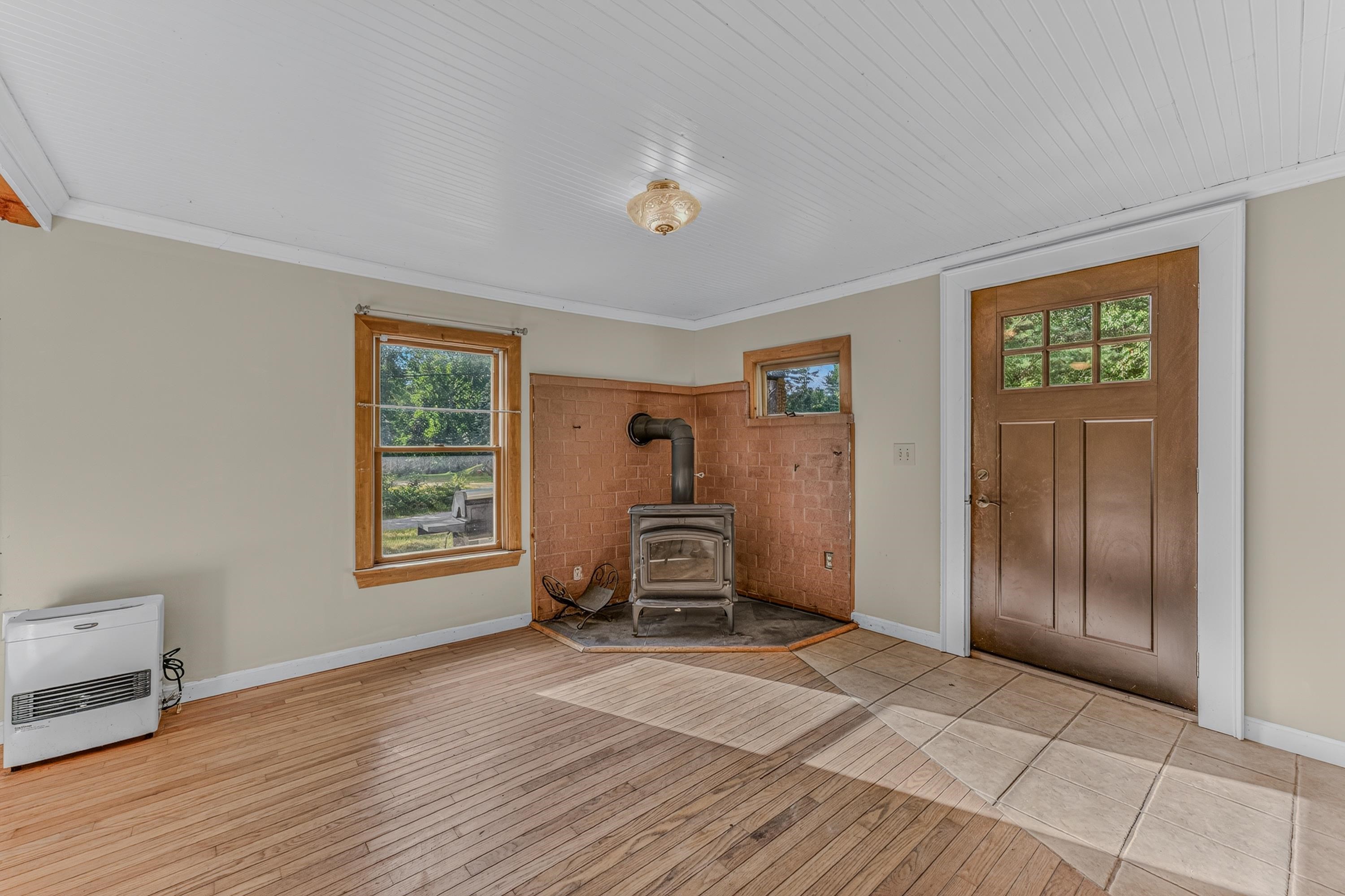 402 Oak Hill Road Northfield, NH 03276 - Photo 11 of 54 Gallery Image 11