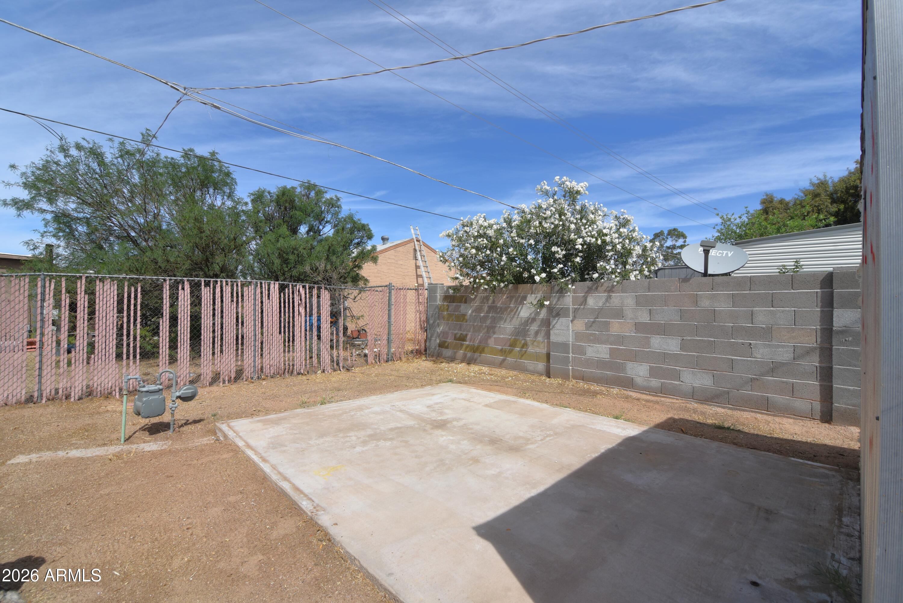 508 South 98th Street Mesa, AZ 85208 - Photo 27 of 34 a backyard of a house