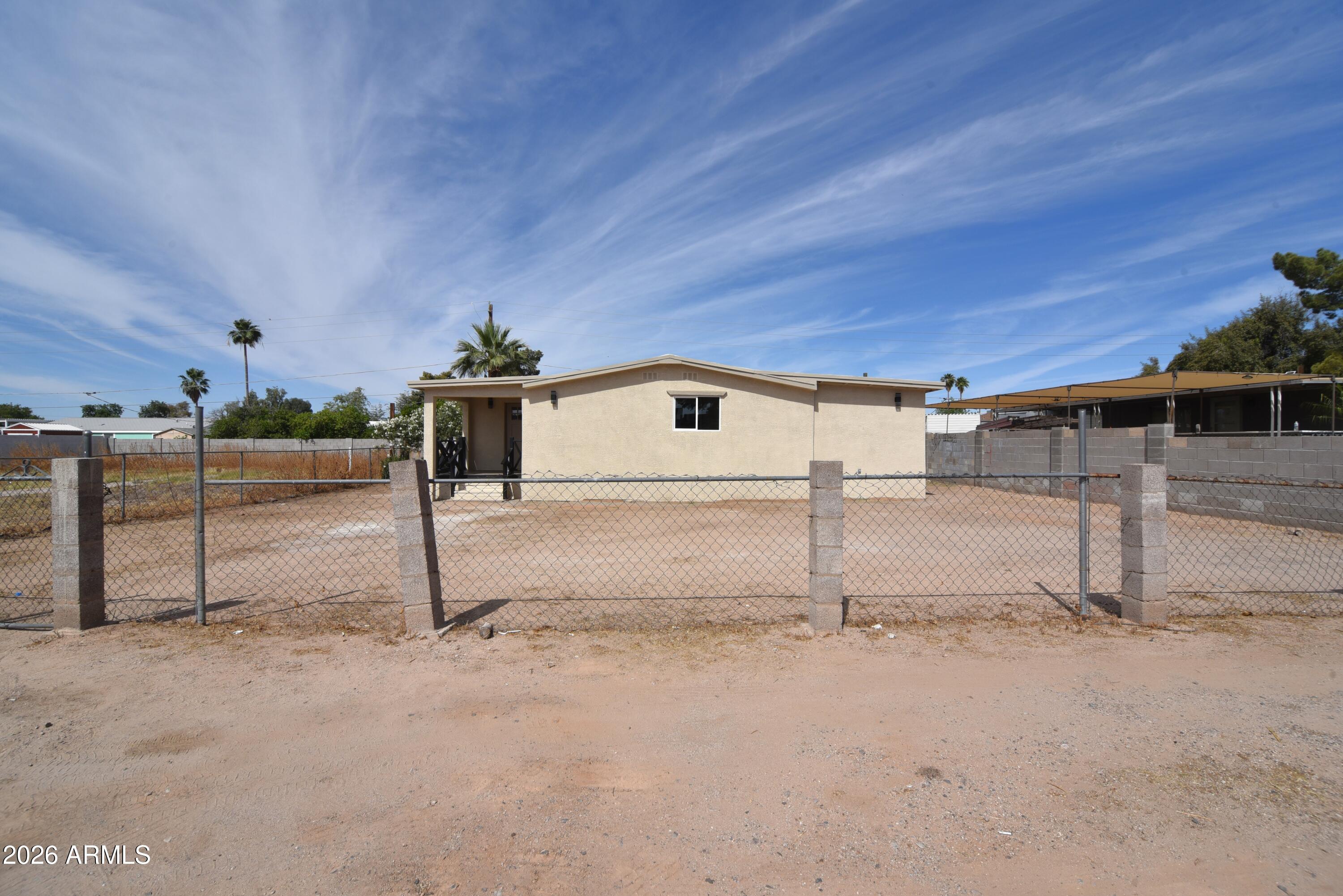 508 South 98th Street Mesa, AZ 85208 - Photo 32 of 34 a view of a backyard