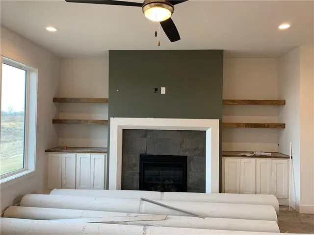 $700,000 | 10411 North Liberty Street, Kansas City, MO 64155