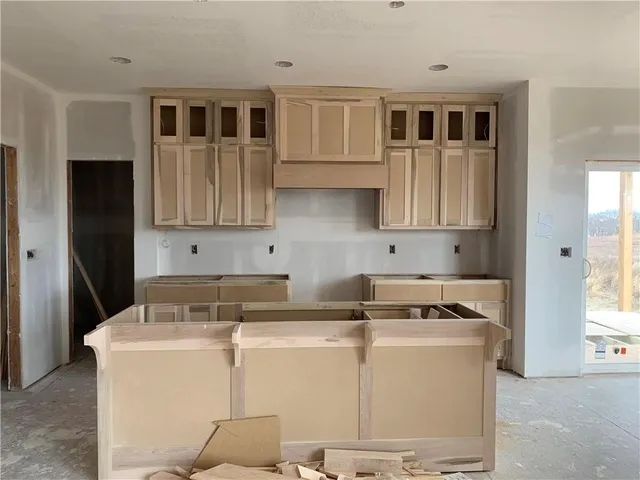 $700,000 | 10411 North Liberty Street, Kansas City, MO 64155