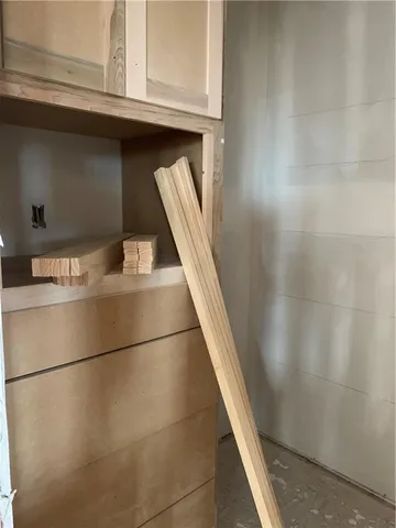 $700,000 | 10411 North Liberty Street, Kansas City, MO 64155