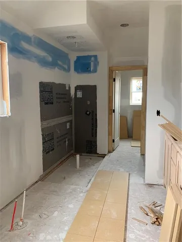 $700,000 | 10411 North Liberty Street, Kansas City, MO 64155