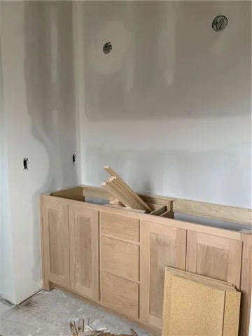 $700,000 | 10411 North Liberty Street, Kansas City, MO 64155