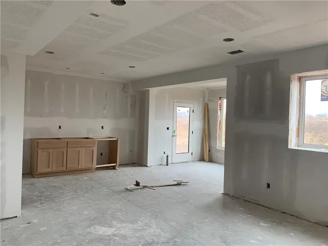 $700,000 | 10411 North Liberty Street, Kansas City, MO 64155