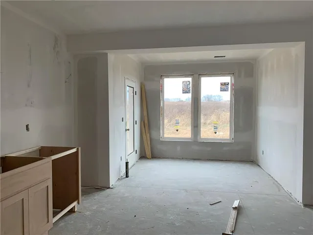 $700,000 | 10411 North Liberty Street, Kansas City, MO 64155