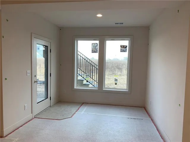 $700,000 | 10411 North Liberty Street, Kansas City, MO 64155