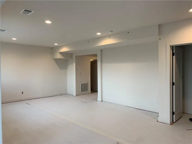 $700,000 | 10411 North Liberty Street, Kansas City, MO 64155