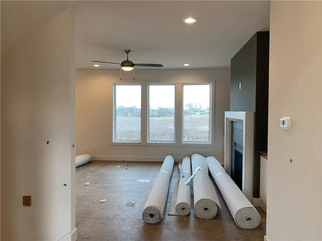 $700,000 | 10411 North Liberty Street, Kansas City, MO 64155