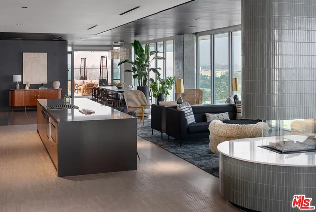 $16,499 | 601 11th, Unit PH 3301, San Diego, CA 92101