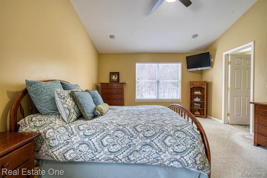 3658 Everett Drive Rochester Hills, MI 48307 - Photo 20 of 43