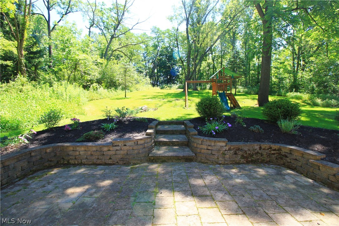 386 East Garfield Road Aurora, OH 44202 - Photo 29 of 35 Gallery Image 29