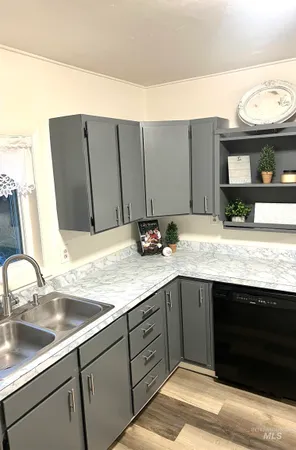$279,900 | 120 West Bannock Avenue, Richfield, ID 83349