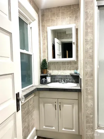 $289,900 | 120 West Bannock Avenue, Richfield, ID 83349