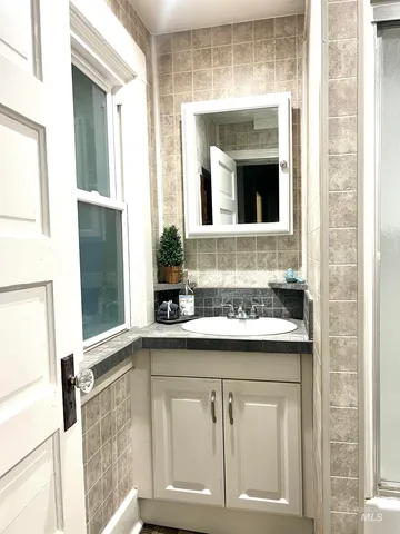 $299,900 | 120 West Bannock Avenue, Richfield, ID 83349