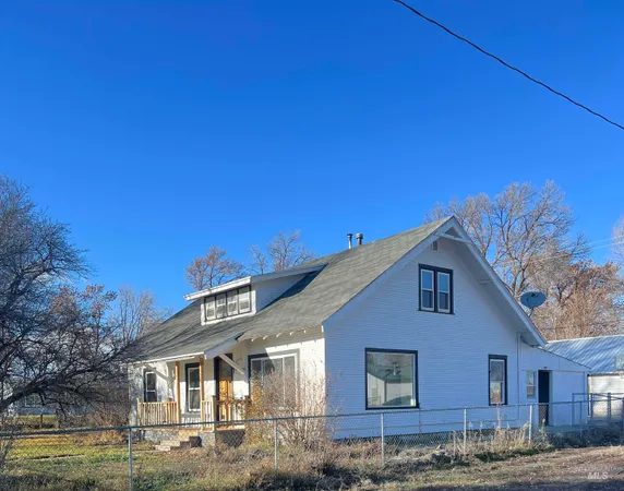 $289,900 | 120 West Bannock Avenue, Richfield, ID 83349