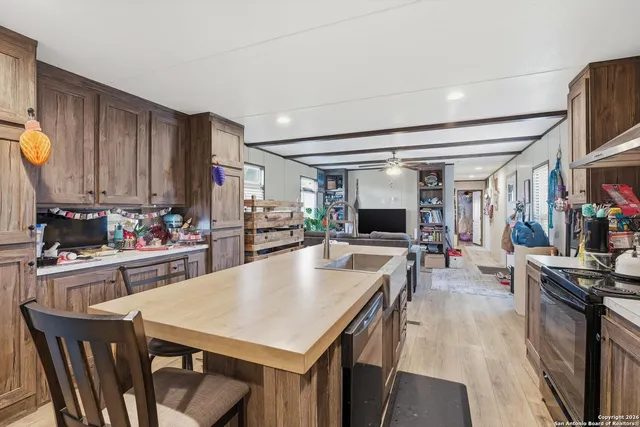 $285,000 | 4426 Southern Trail, Von Ormy, TX 78073