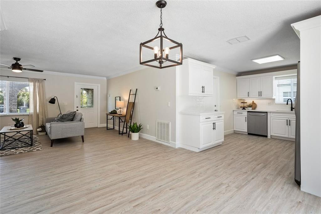 10884 Gantry Street Boca Raton, FL 33428 - Photo 8 of 28 Photo 9