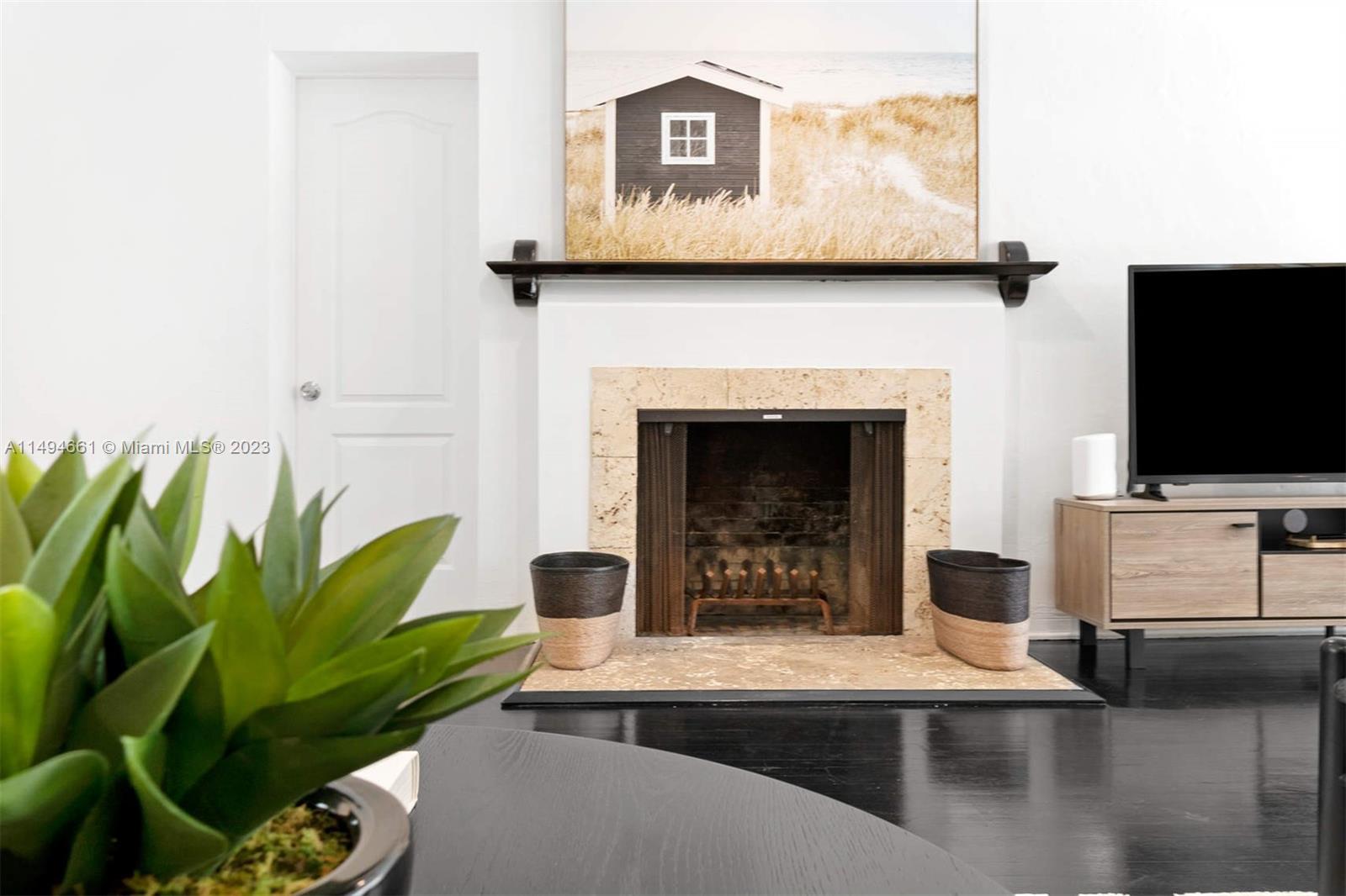 4121 Woodridge Road Miami, FL 33133 - Photo 4 of 23