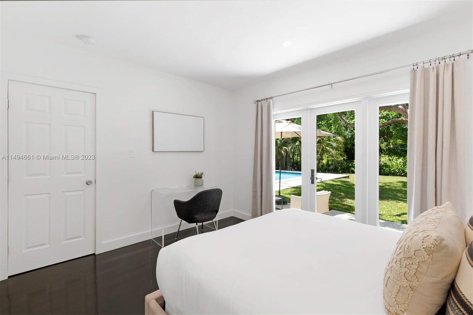 4121 Woodridge Road Miami, FL 33133 - Photo 5 of 23