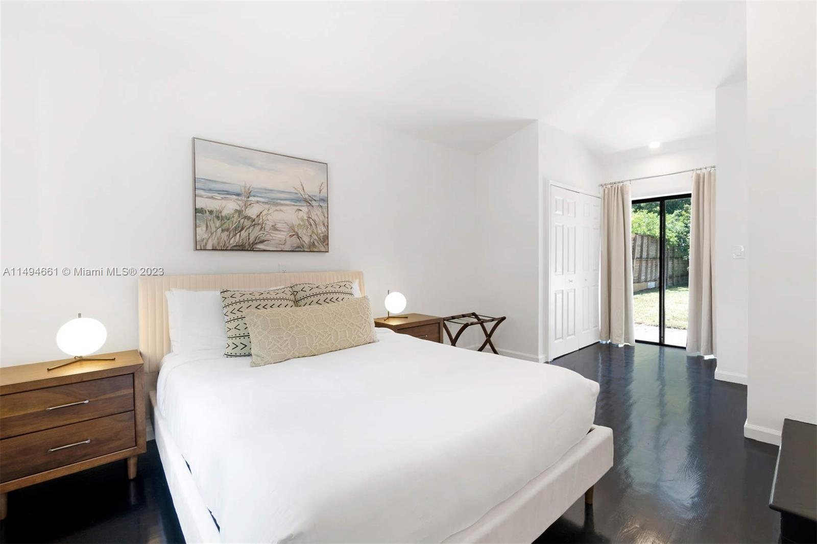 4121 Woodridge Road Miami, FL 33133 - Photo 7 of 23