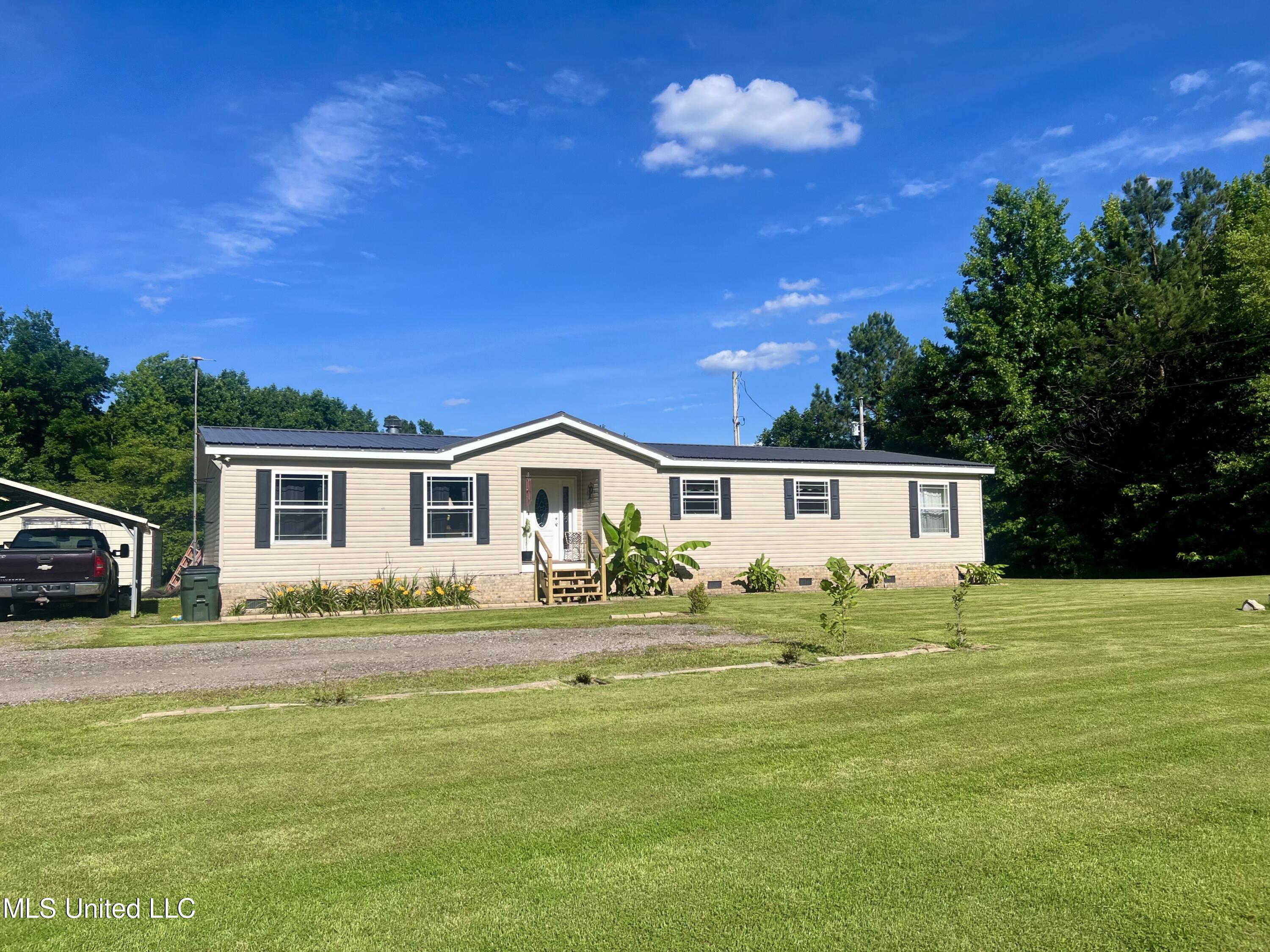 723 Wildcat Bottom Road Red Banks, MS 38661 - Photo 2 of 36 Front View 79a