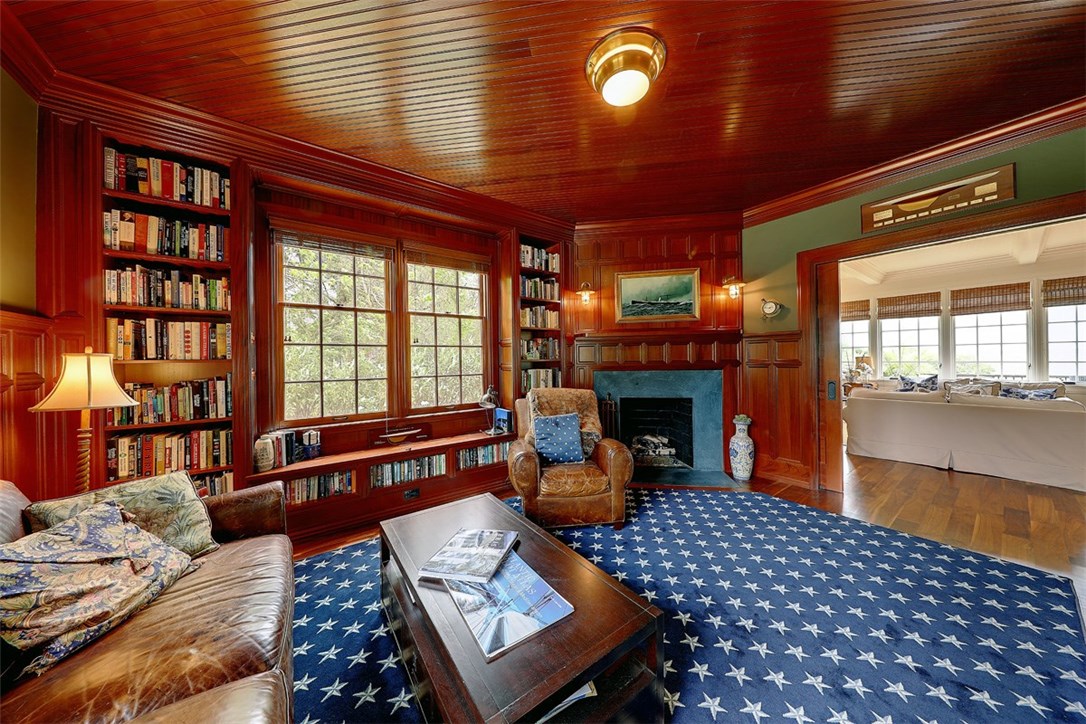43 Sunset Road Bristol, RI 02809 - Photo 12 of 40
